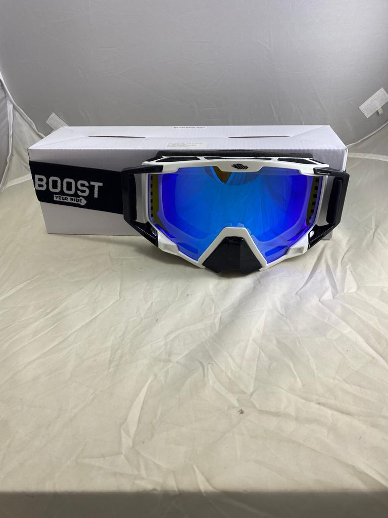 משקף אבק שחור\לבן -BOOST